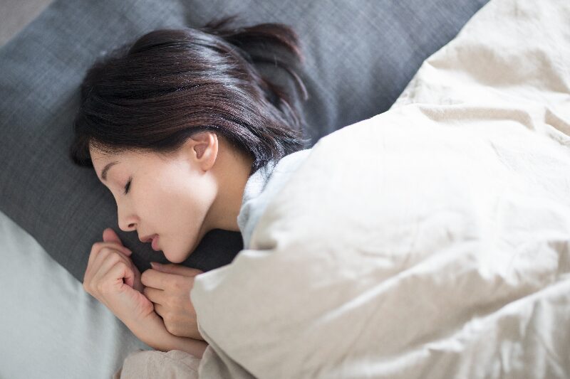 NAD⁺を守るための睡眠のイメージ